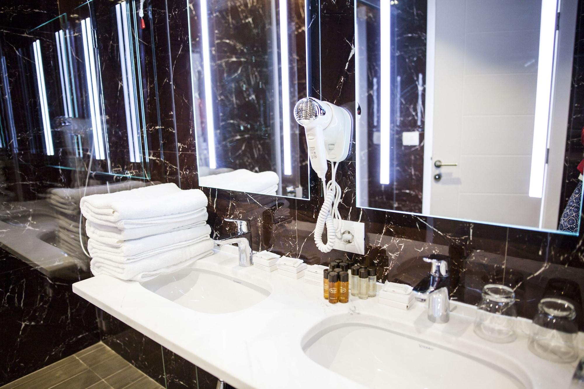 Prestige Resort Durres Qerret ภายนอก รูปภาพ