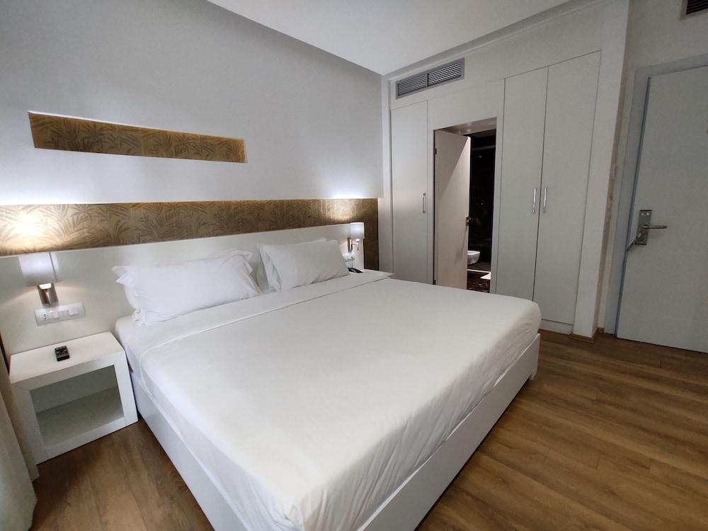 Prestige Resort Durres Qerret ภายนอก รูปภาพ