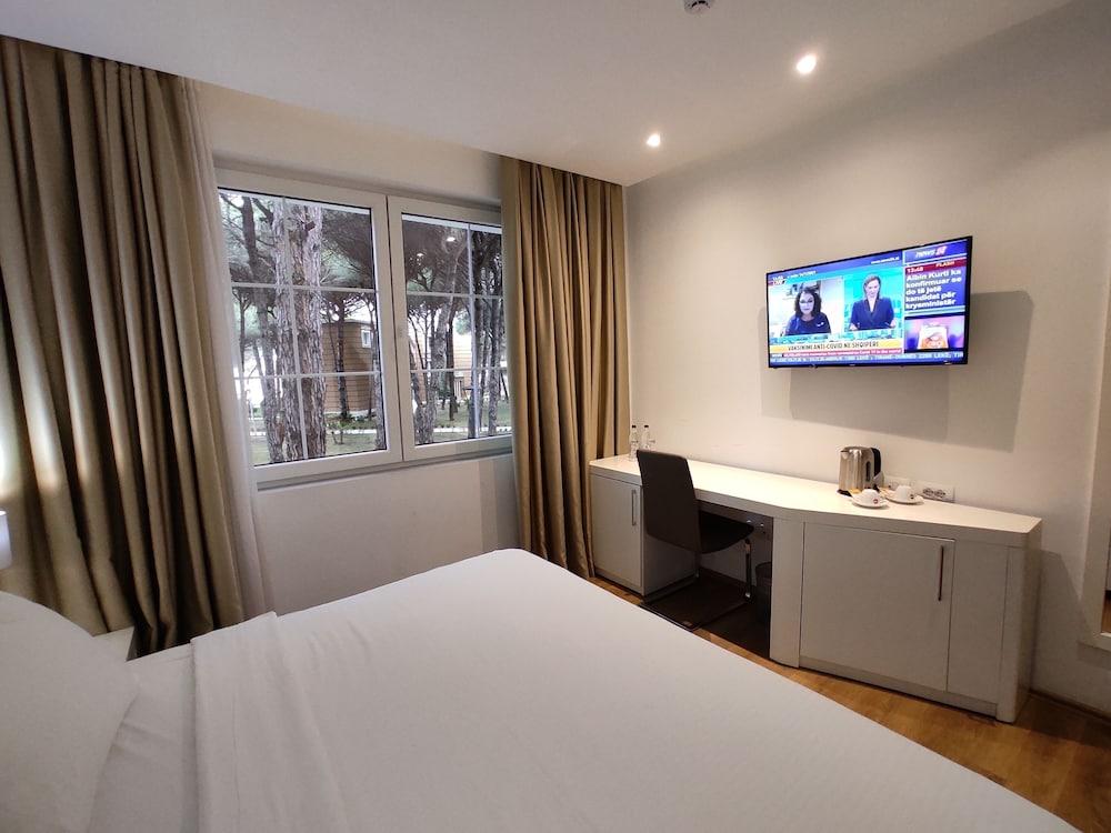 Prestige Resort Durres Qerret ภายนอก รูปภาพ