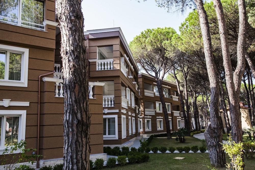 Prestige Resort Durres Qerret ภายนอก รูปภาพ